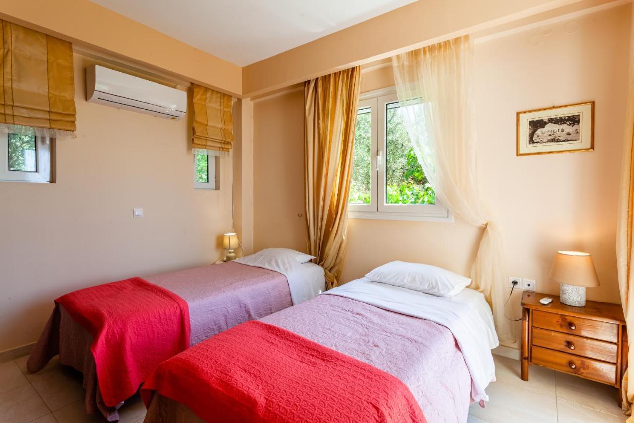 Verga Majestic Sunsets - Elegant & Secluded Retreat Kalamata Exterior foto